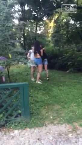 校园暴力事件，真狠！