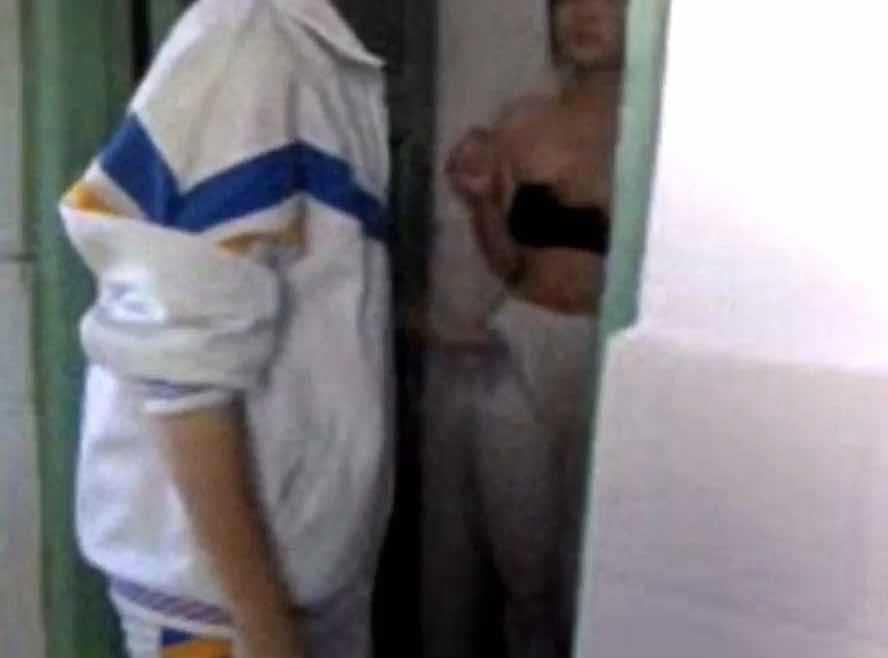 稀有视频 国内高校女生厕所霸凌录像