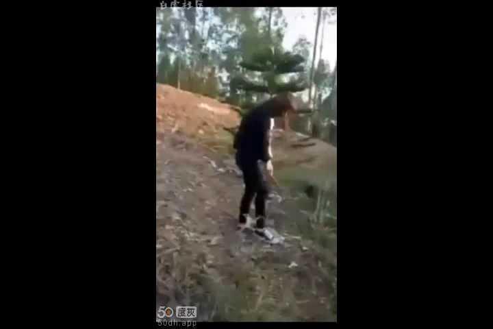 女女校园暴力，美少女被女同学虐待！