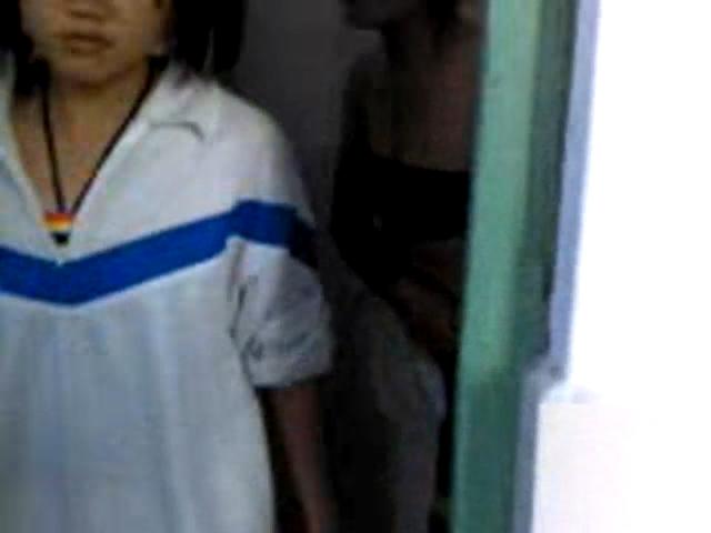 （校园暴力专辑）厕所里强迫脱衣，打骂！