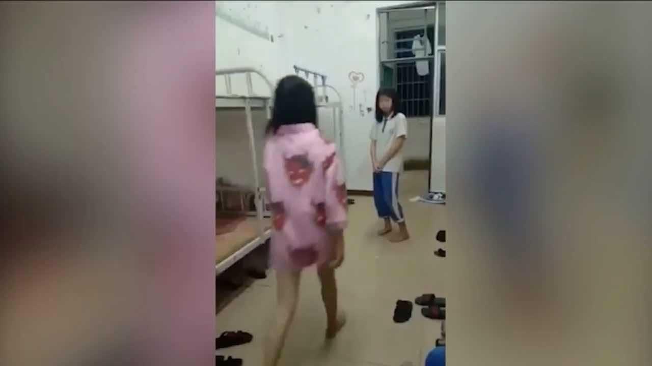 校园暴力，女生宿舍发生可怕的一幕