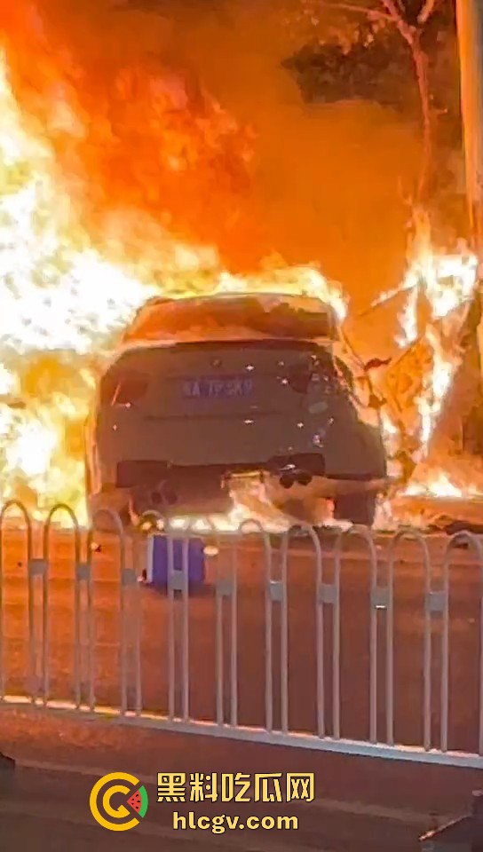 青环路情侣喝高出车祸！车子着火侧滑惨剧，男的逃生，女的被烧死让人唏嘘！