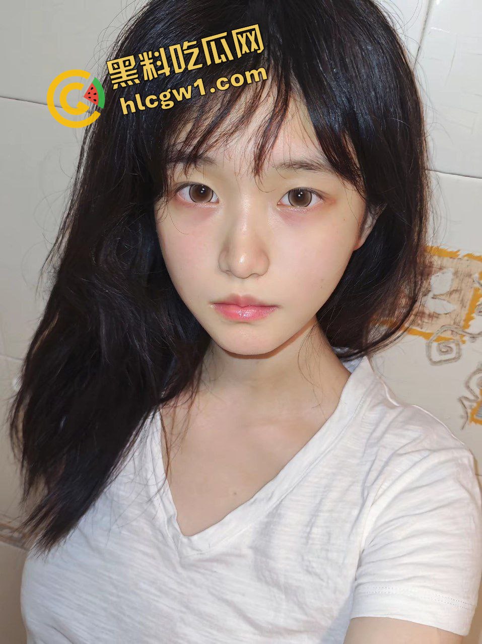 抖音155万粉丝清纯小太妹『一只忧郁的钢笔』嫩奶嫩逼反差嫩妹 与土豪蒙眼激情 独家曝光！