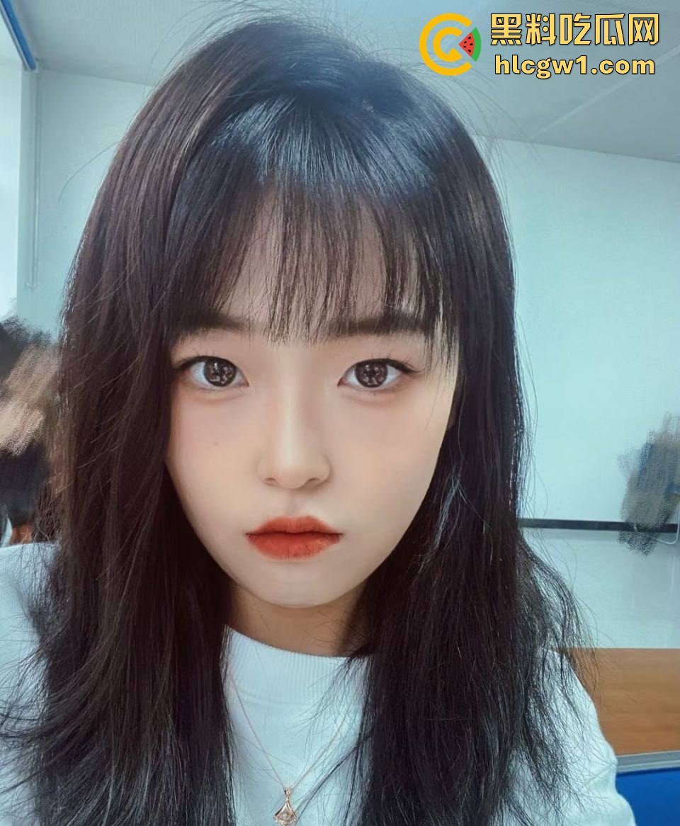 张家口职业技术学院学妹【郭静】！清纯脸蛋背地浪得飞起，和大两岁学长开房被操得直哼哼！