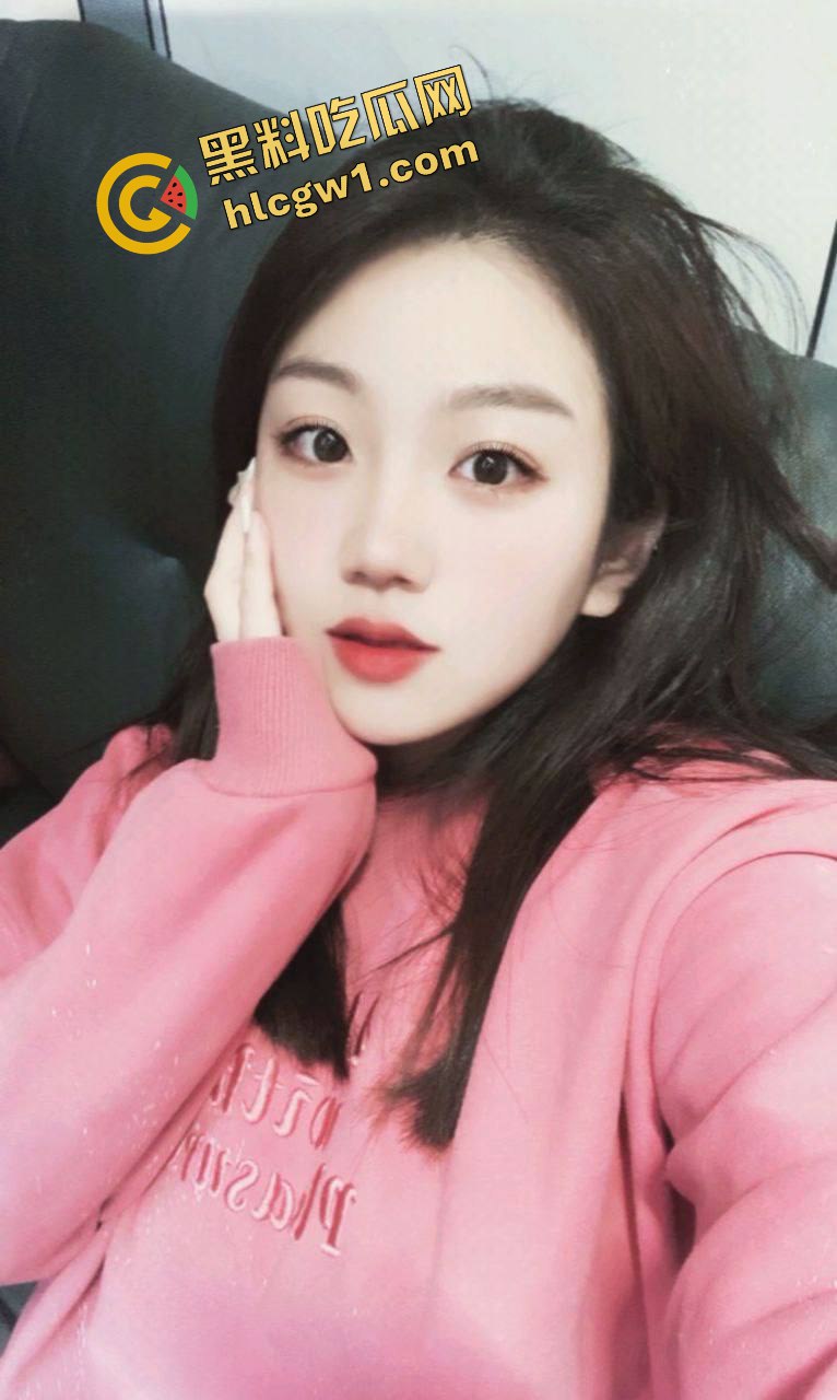 广东中山反差骚货【贾宜彤】雪白大奶子诱人十足 被大哥网调 约出来爆操 独家曝光！