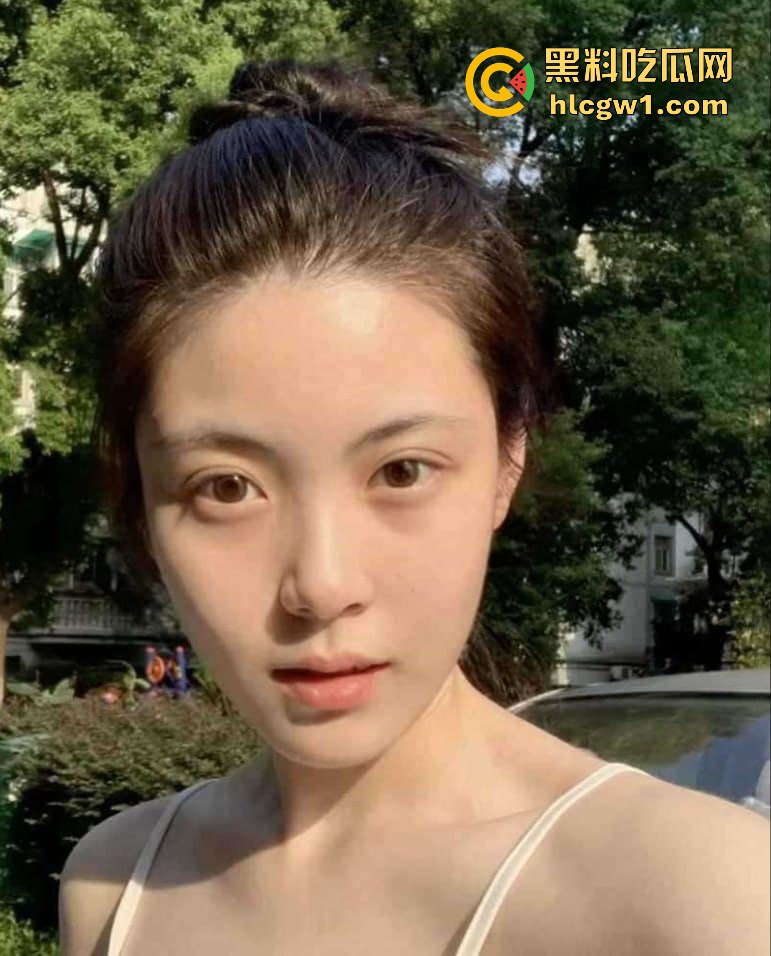 株洲清纯大学妹【李银圆】被男友拉进酒店爆操！视频流出，清纯外表背后骚得不行！