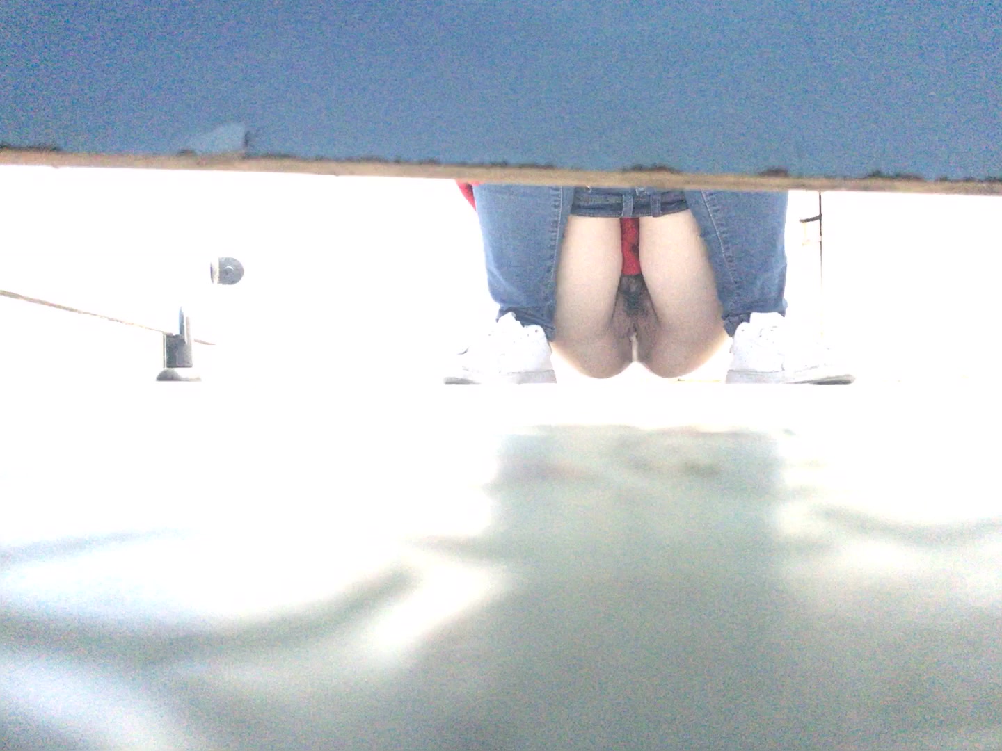 牛仔少女的鲍鱼肉好饱满 像象拔蚌一样肥