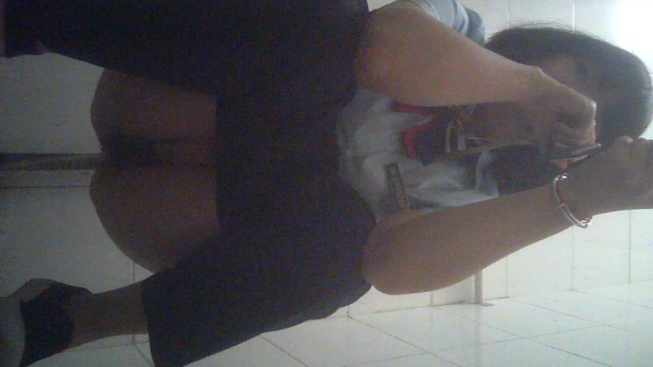 【经典电信大楼蹲厕正面全套】高矮胖瘦员工顾客尽收眼底，几百人次（无水印第一期） (17)