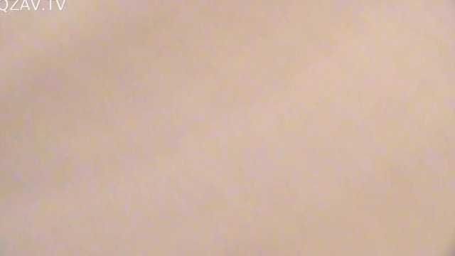 2019最新厕拍大神潜入某商圈大厦女厕近距离偷拍M个妹纸4K高清版