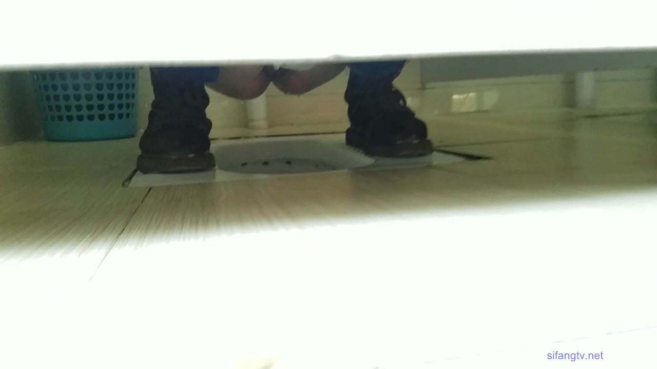 新来局里办公室小美女BB很嫩想舔