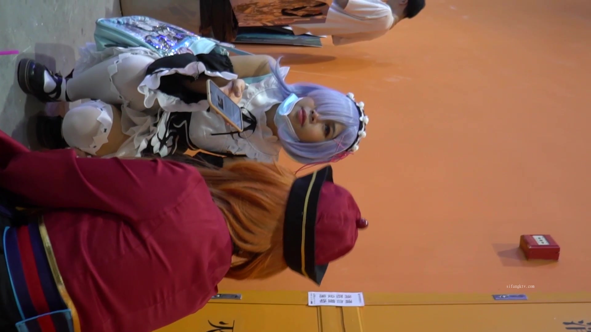 【YZWCD】YM098蕾姆女仆装cos小姐姐！粉窄内勒出明显13缝！