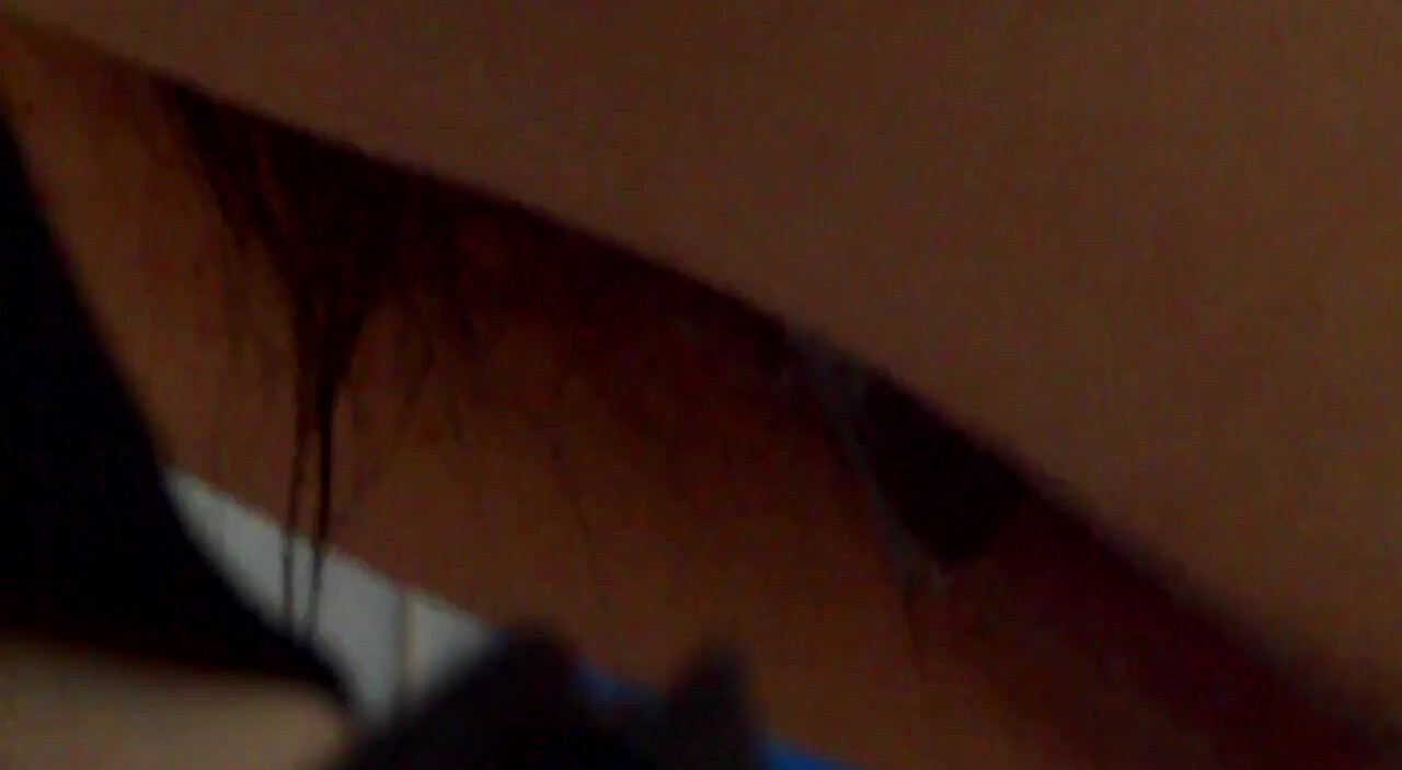 经典某县城办公楼蹲厕，少妇和熟女居多，看B能猜个大概年龄（无水印） (3)