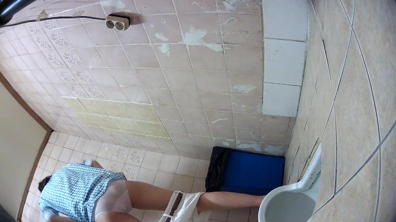 极品背杀大屁股可爱小美女