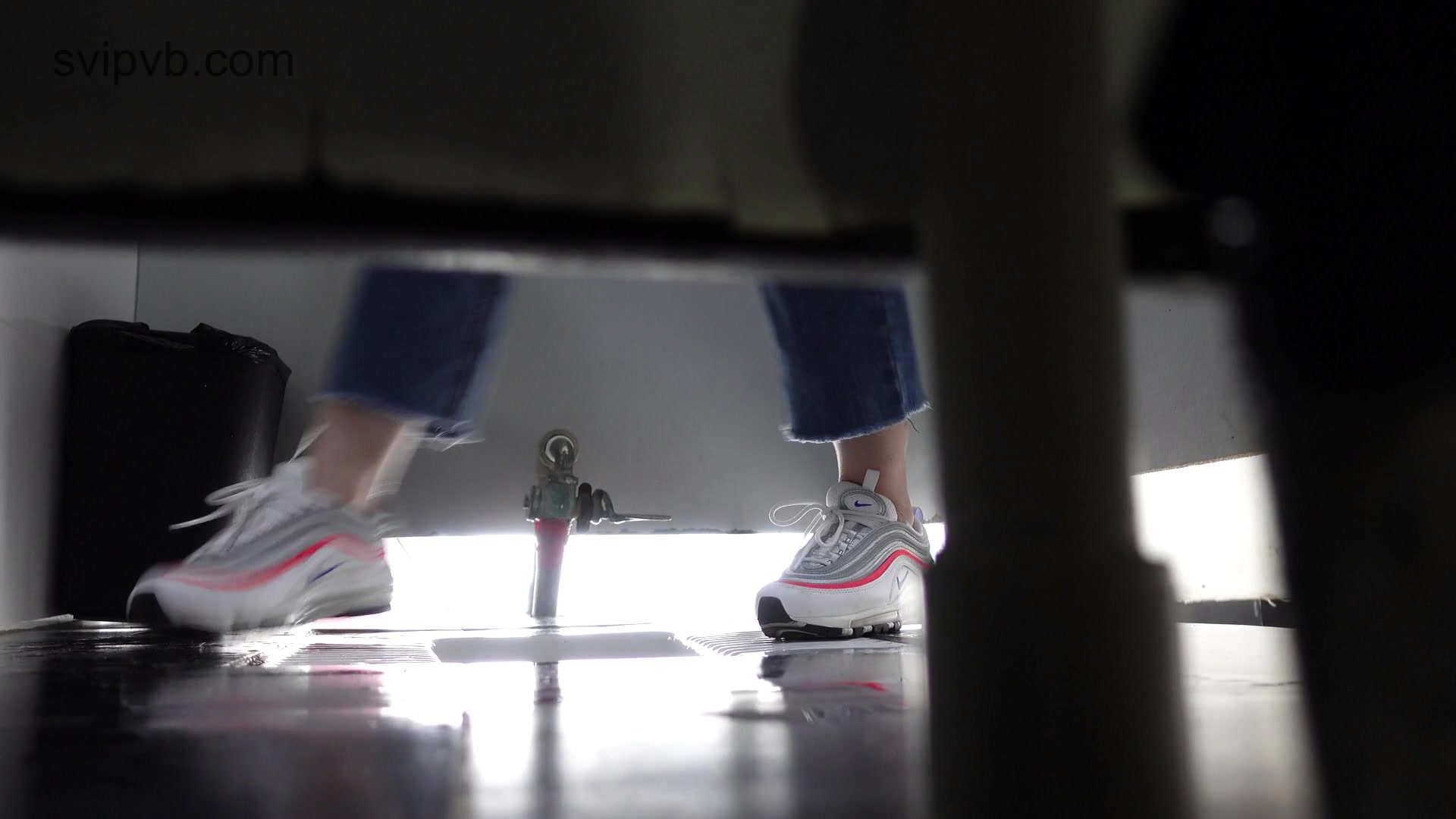 牛仔裤少妇小穴紧闭 菊花一周全是毛