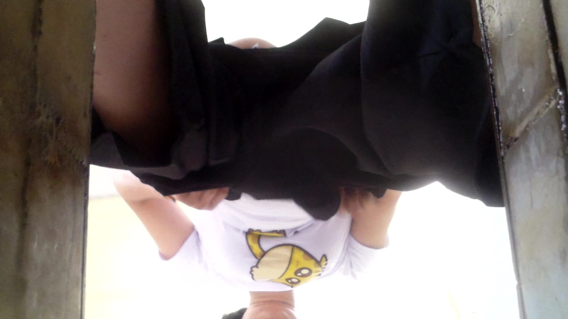 春节重磅福利高价购买厕拍新品全网稀缺 大部分没外流过沟圣原档第三期第2季啥设备脸对着都没被发现 (4)