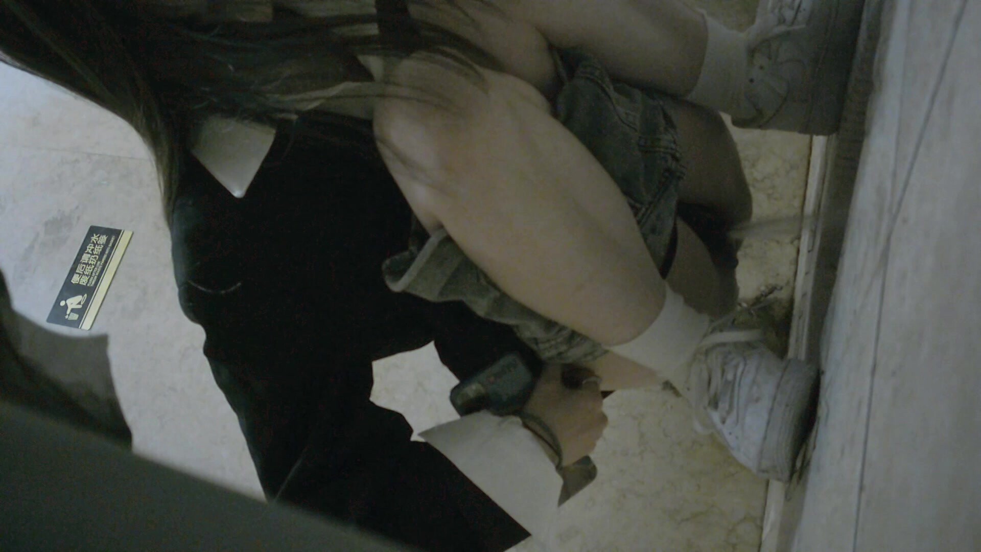 商场女厕全景偷拍七位极品少妇的小嫩鲍 (6)