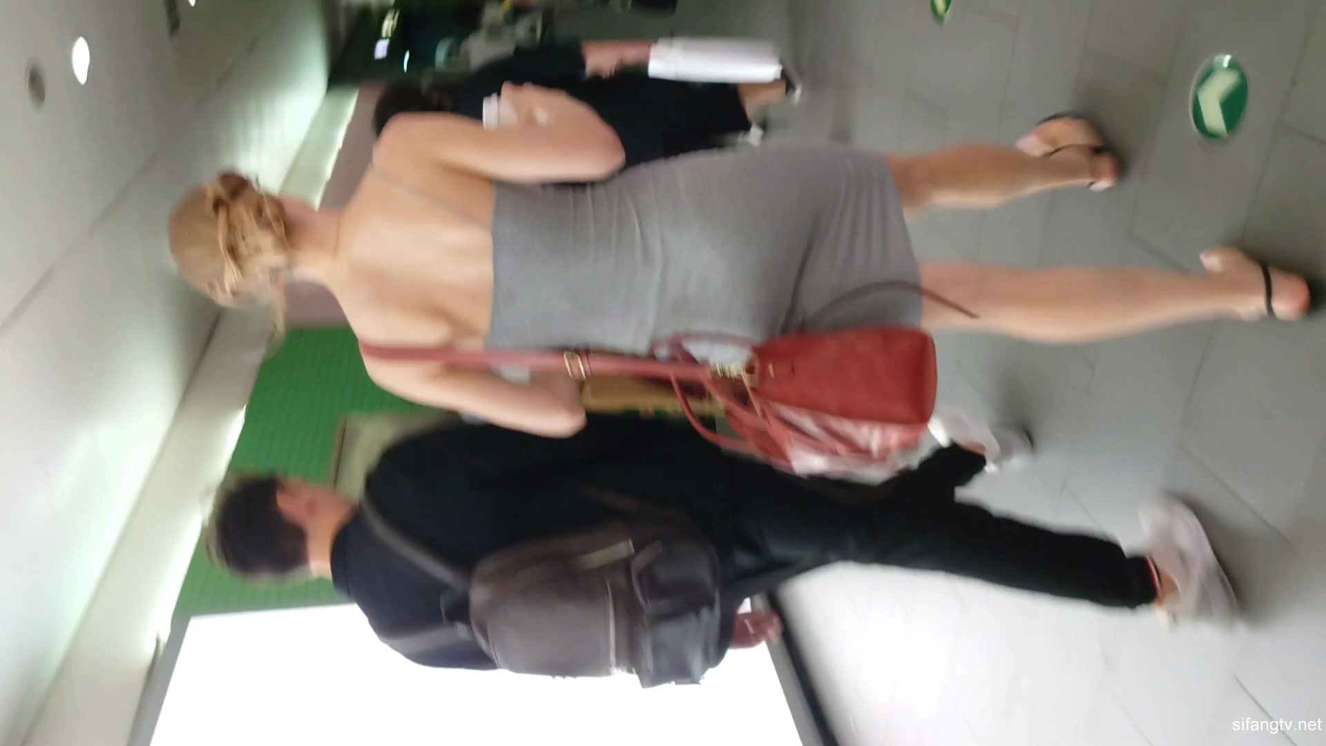 极品洋妞真空t内