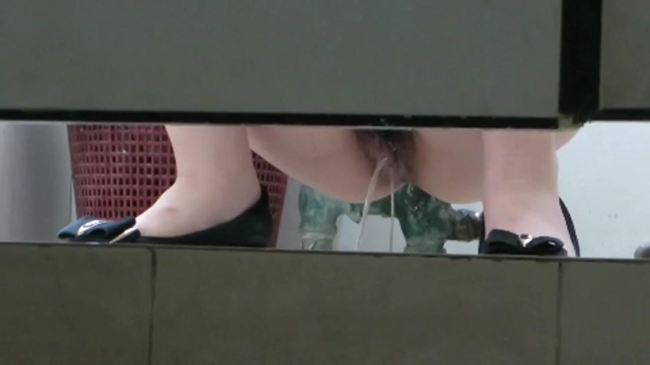 办公室里的美女财务 BB粉嫩粉嫩的