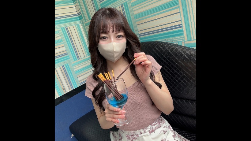 FC2精品无码PPV_2895660_初撮影無修正個数限定卑猥すぎる美人エステティシャンがプライ