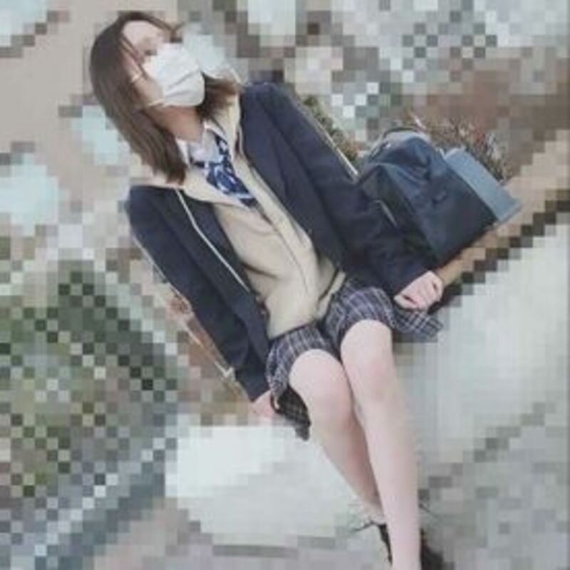 FC2精品无码PPV_2745121顔出し県立普通科①色白で幼いあの少女学校裏で待ち合わせ自宅に呼び出しお泊り