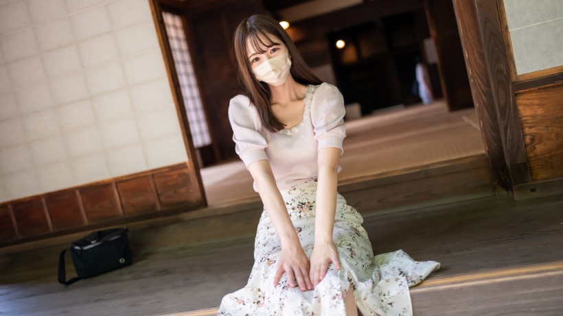 FC2精品无码PPV_3054499_初撮影シネマ画風無修正個数限定入社1年目の地方女子アナ