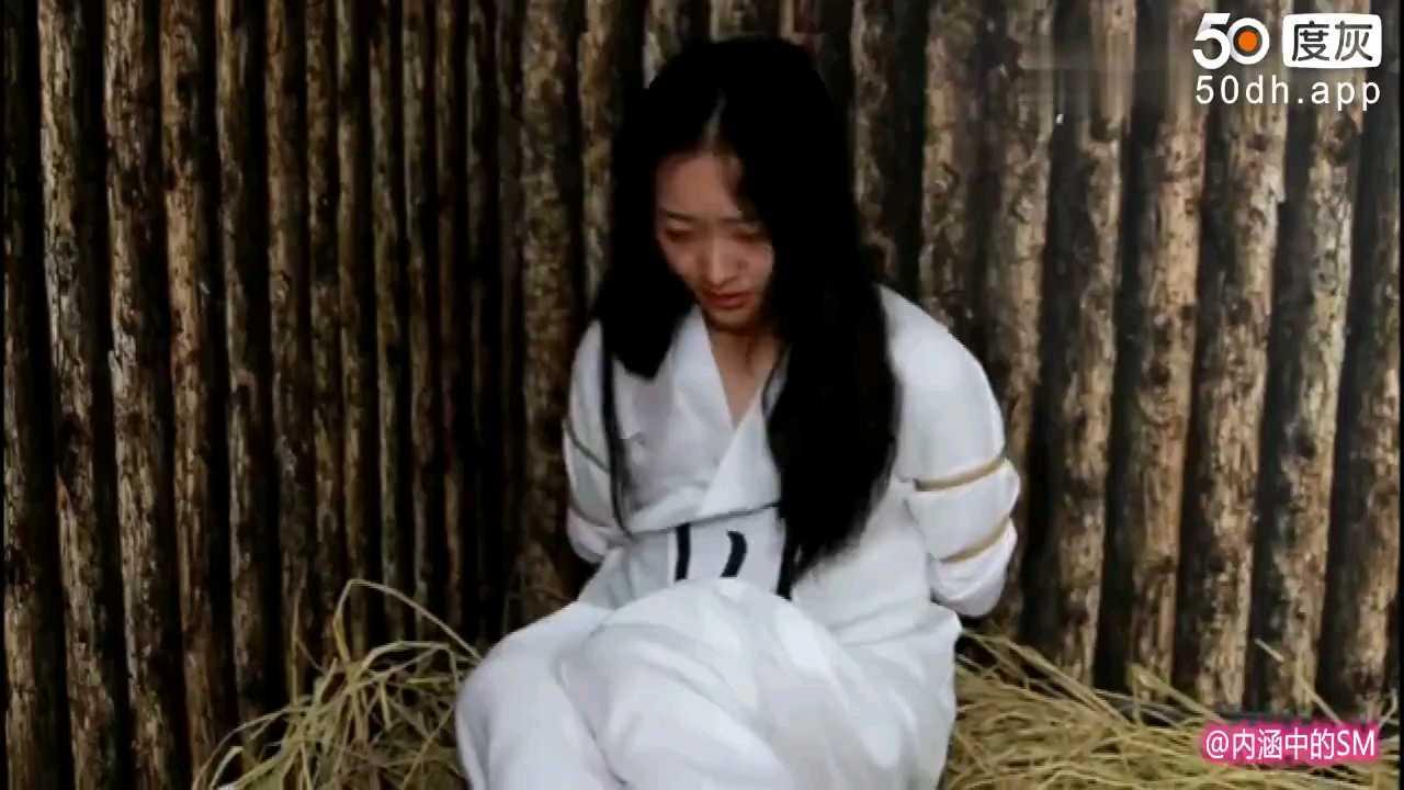 现代演绎古装刑法性奴欣赏37