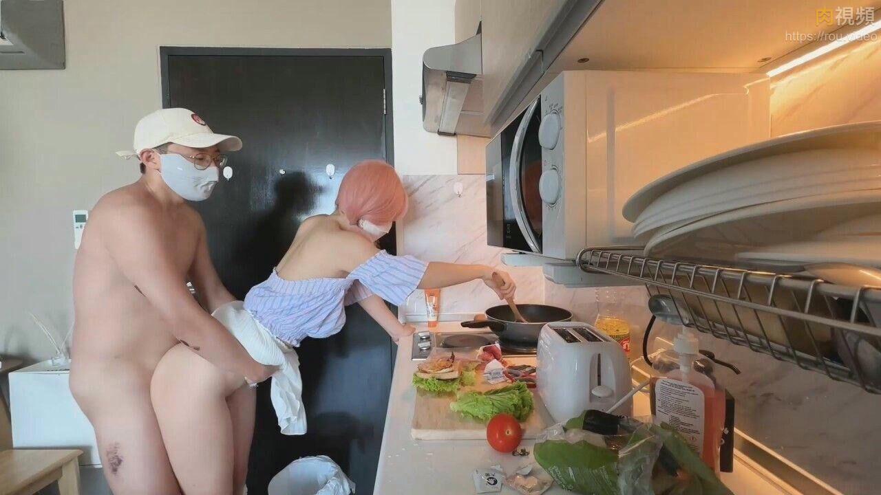 後入鮮嫩白虎爆肏_真會享受嫩穴早餐_誰受得了_櫻花小貓