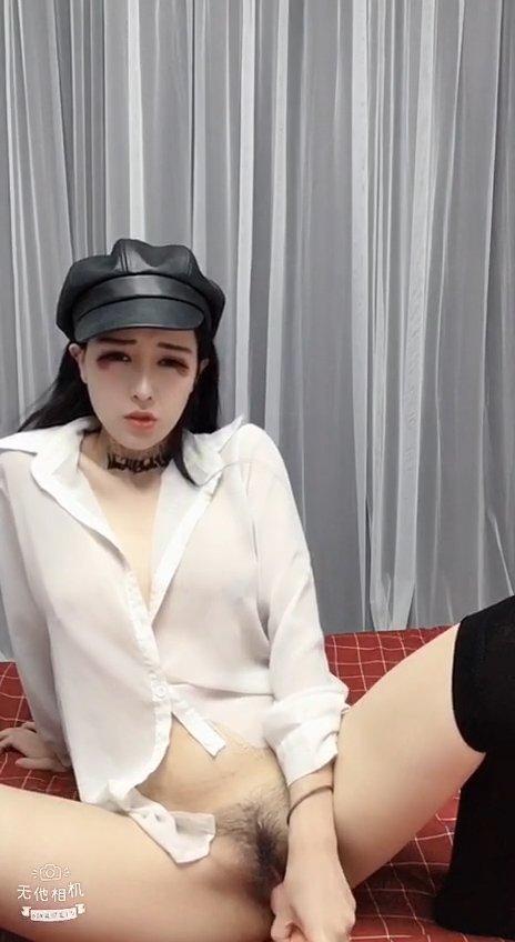 黑丝主播激情自慰3!