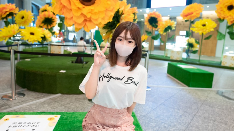 FC2精品无码PPV-3040973 初撮影！！シネマ画風！【無修正】個数限定！！天真爛漫で美意識