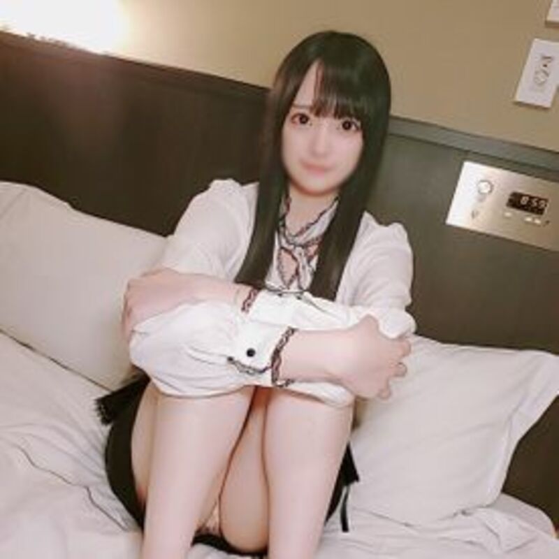 FC2精品无码PPV-2956507 【顔晒し?無修正】この子は可愛い！！美肌美脚美巨乳で美顔出し！！！